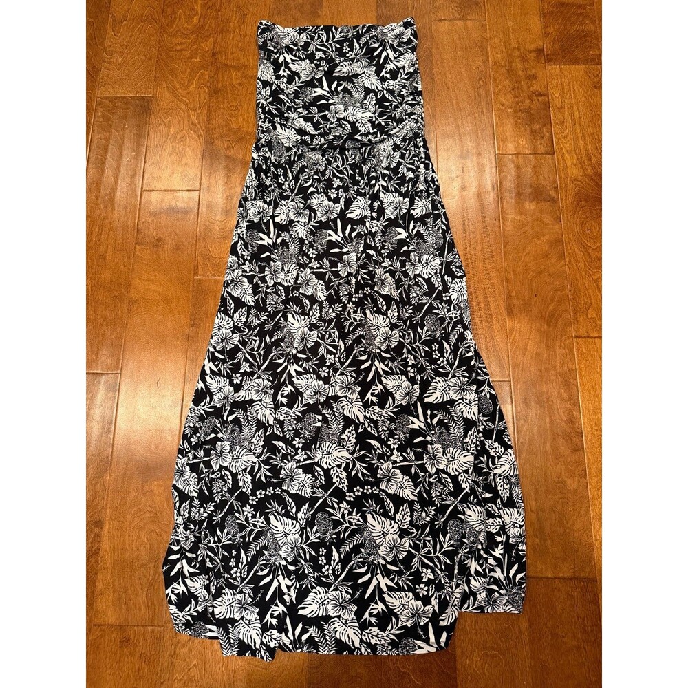 Venus black and white floral strapless maxi dress size medium